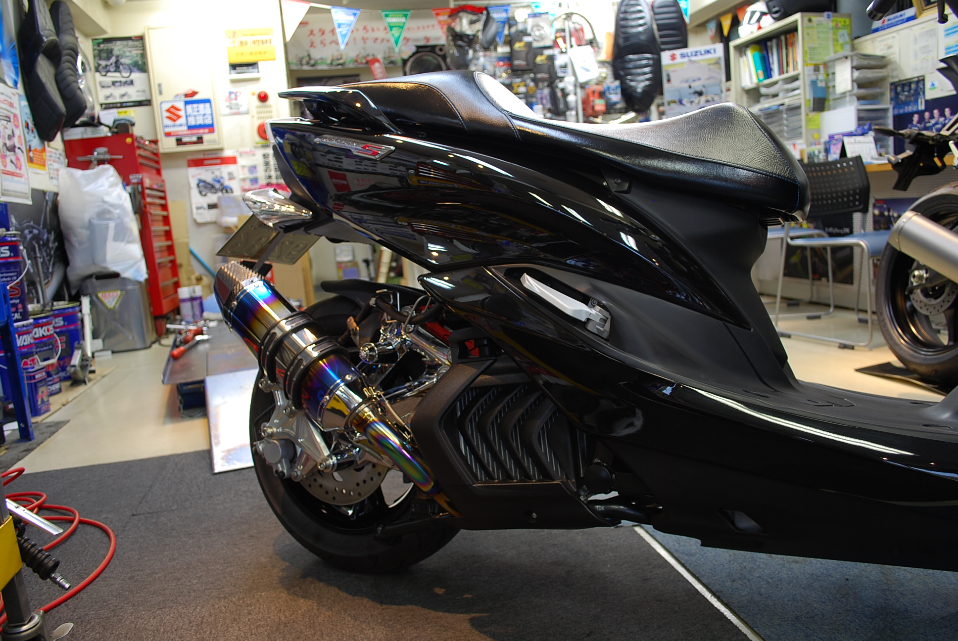 Ｓ　カスタム　黒 003